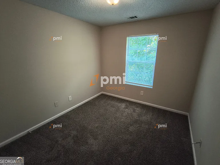 163 Chastain Way — Photo 8