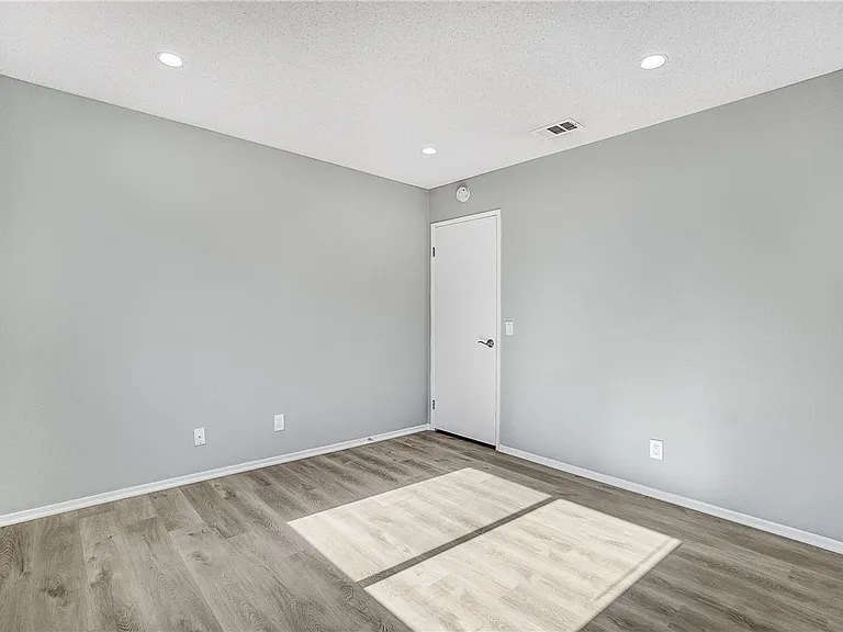 1721 Viridan Ave #1721 — Photo 21