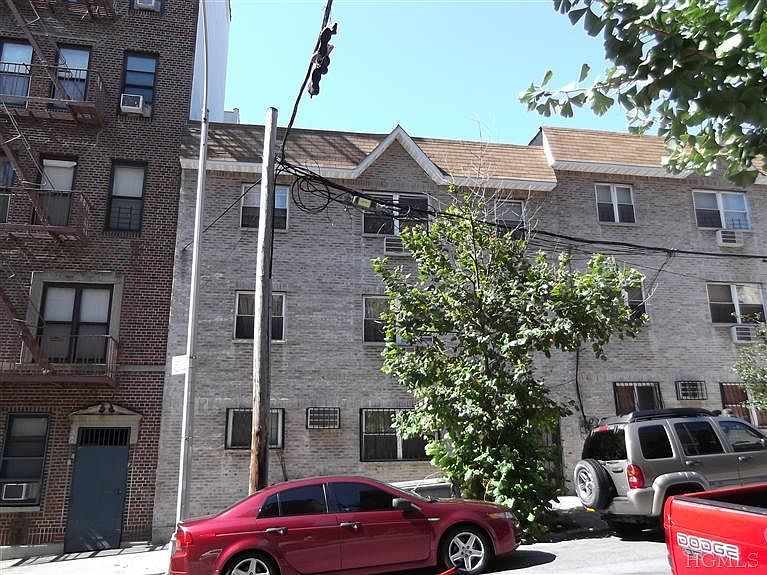 2nd image of 964 E 181st St