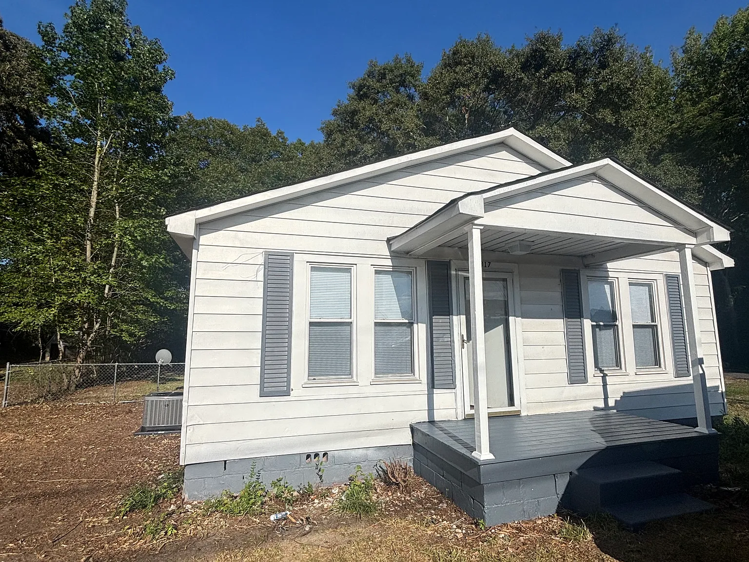 2 bed, 800 sqft, $1,295 — Photo 1