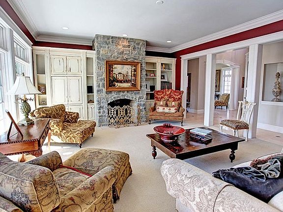 5th image of 4899 Brookhill Ln