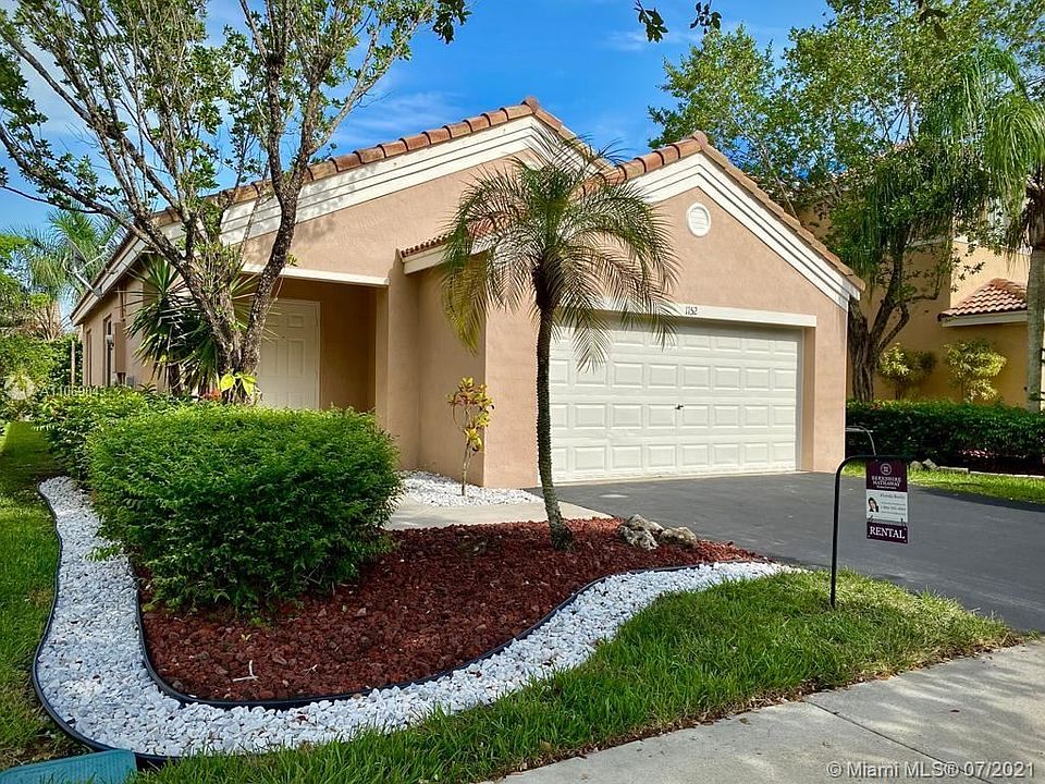 1st image of 1152 Areca Way #1152
