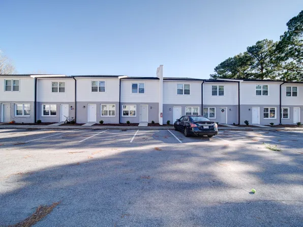 Arlington Village Townhomes