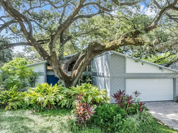 2251 Willowbrook Dr, Clearwater, FL 33764