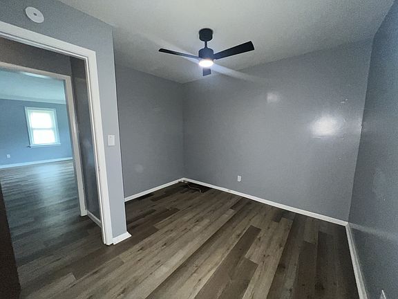 3rd image of 7721 Chorman Ave