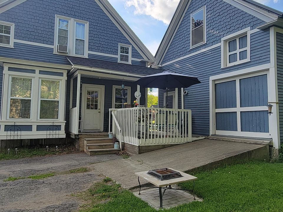 216 Peltoma Avenue, Pittsfield, ME 04967 Zillow