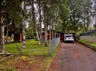 3704 Iowa Dr, Anchorage, AK 99517