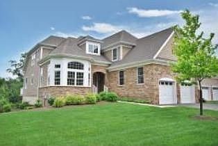 1st image of 8 Kovach Ct