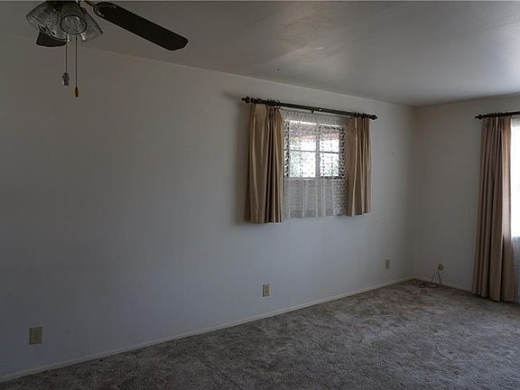 5th image of 5736 Squires Ct