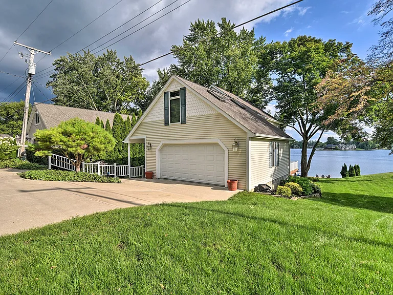 5027 Harp Dr — Photo 37