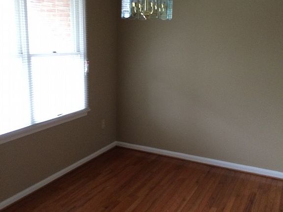 4th image of 143 Wankoma Dr