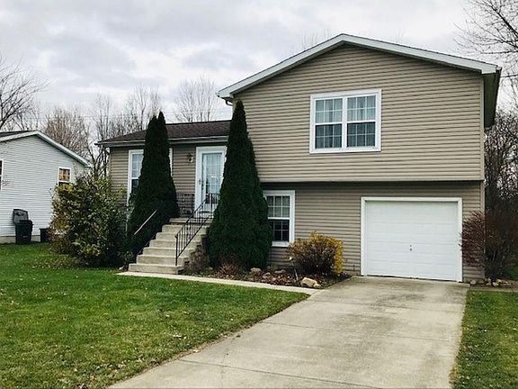 2nd image of 9909 Holly Dr
