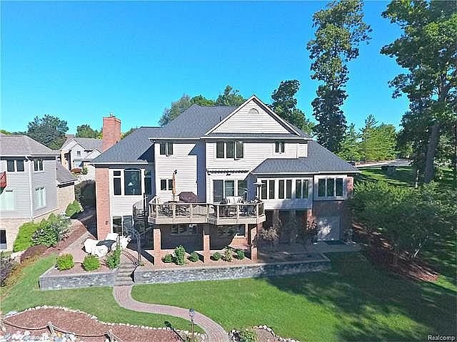 2nd image of 4435 Island View Dr