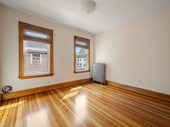 4th image of 26 Chilton St #3