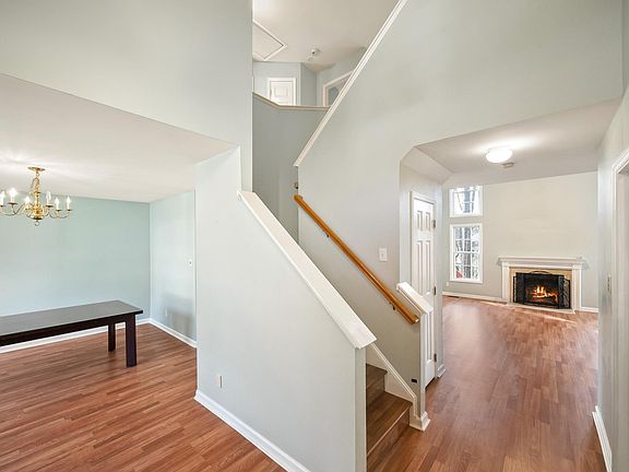 4th image of 221 Castle Hayne Dr