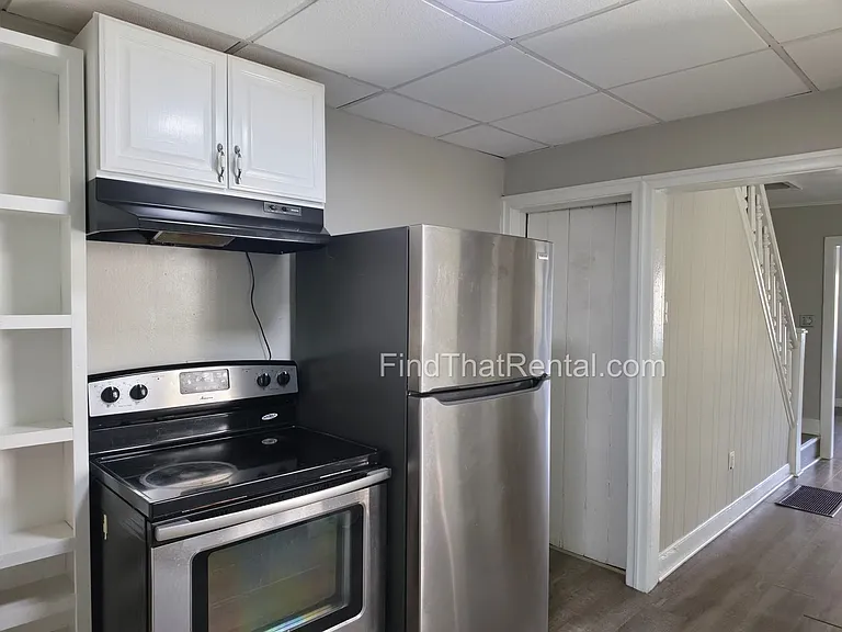 136 W Church Ave — Photo 3