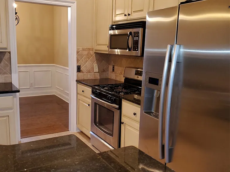 9737 Faversham Ct — Photo 7