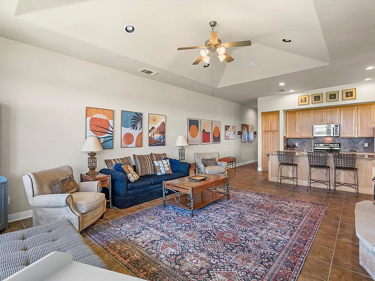 1908 Kahala Sunset Dr #G — Photo 18