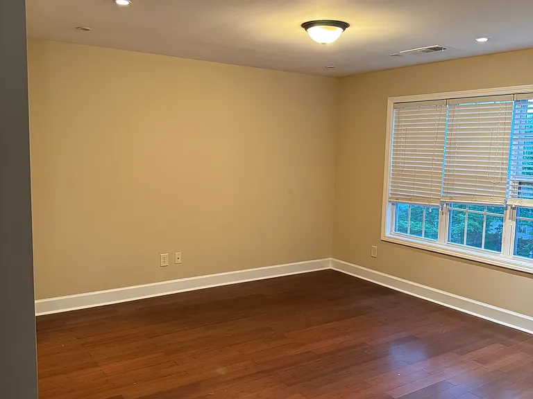 1899 Cooper Lakes Dr — Photo 17