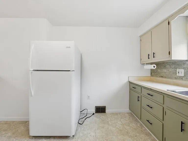 226 Frankfort Ave — Photo 29