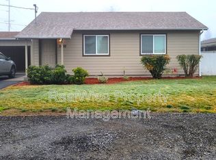 1600 Leonard Rd, Grants Pass, OR 97527