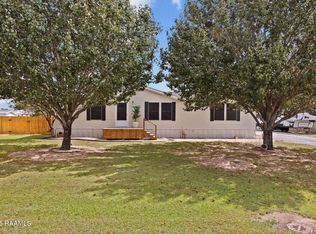 2017 Edia St, Maurice, LA 70555