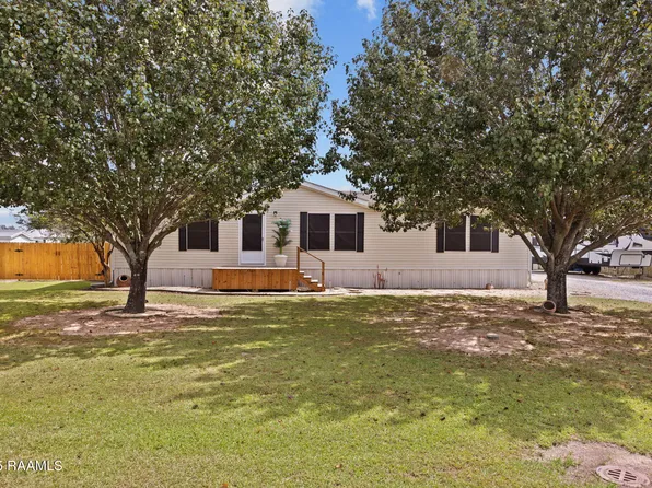 2017 Edia St, Maurice, LA 70555