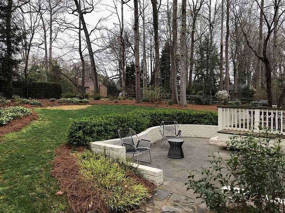 2nd image of 2221 Cross Creek Dr