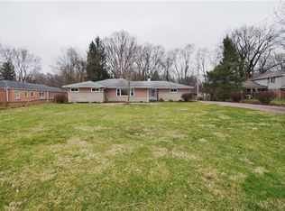 9128 Haverstick Rd, Indianapolis, IN 46240
