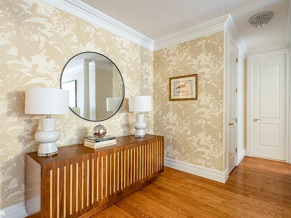4th image of 45 E 89th St APT 9C