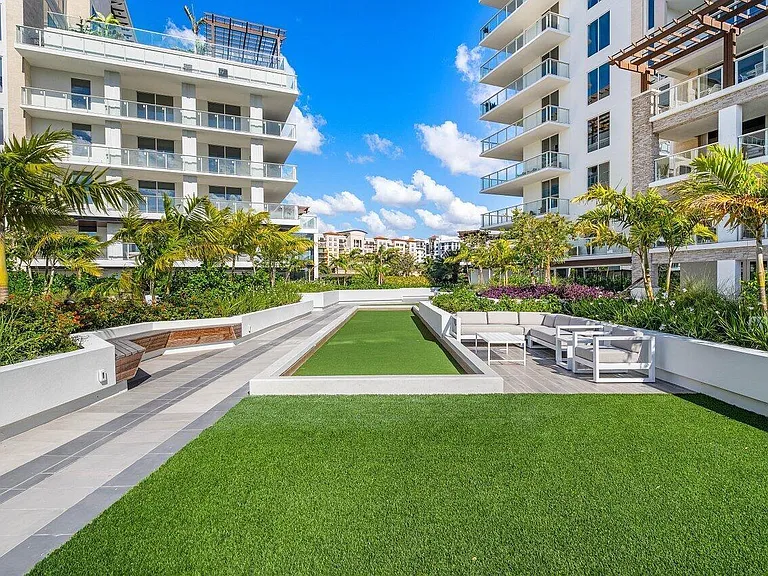 220 SE Mizner Blvd #604 — Photo 49