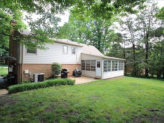 4th image of 9517 Redington Dr