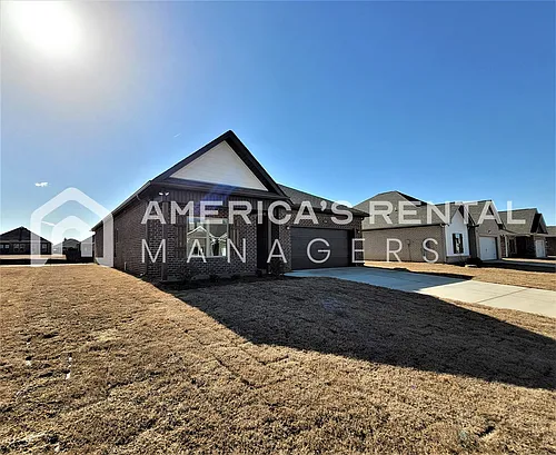 206 John Harold Dr Photo 1