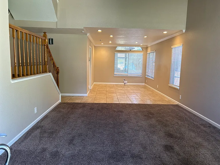 4416 Folsom Dr — Photo 9