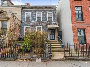 76 Vanderbilt Ave, Brooklyn, NY 11205