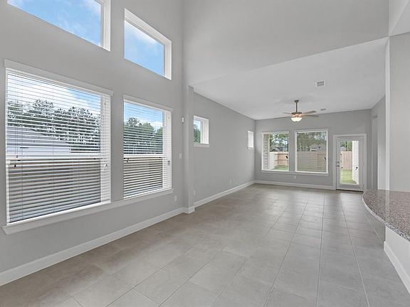 4th image of 17438 Vino Vines Ln