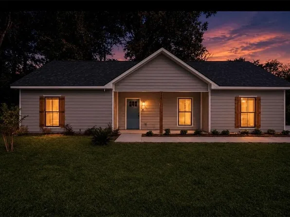 819 Pine St, Bogalusa, LA 70427
