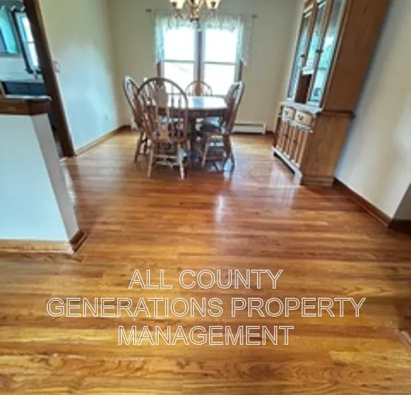 2281 Weymouth Rd — Photo 8