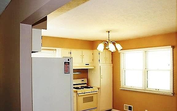 4th image of 4028 N 92nd Ave