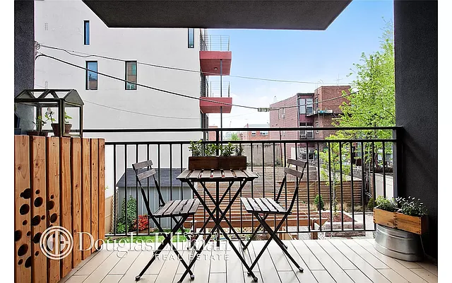 Rented by Owner | media 9