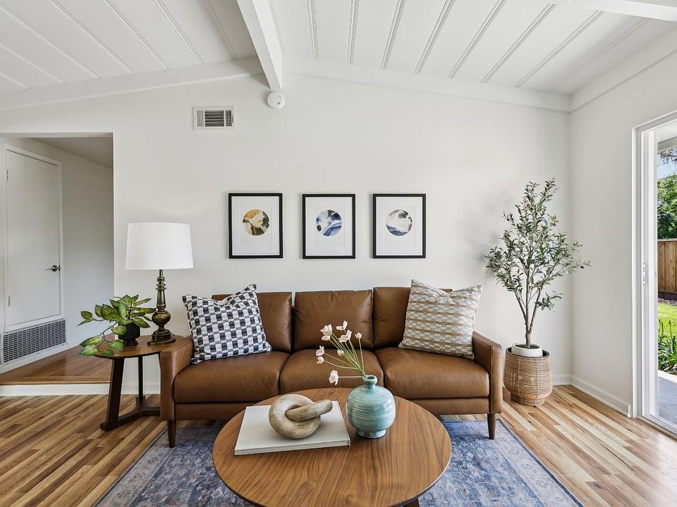 1st image of 1549 Portola Dr