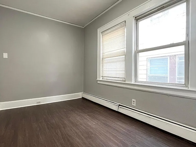 9 Rosedale Ave #2 — Photo 4