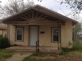 650 S 10th St, Slaton, TX 79364