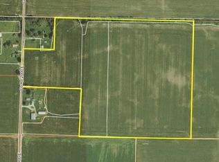 2000 East Rd, Saint Peter, IL 62880