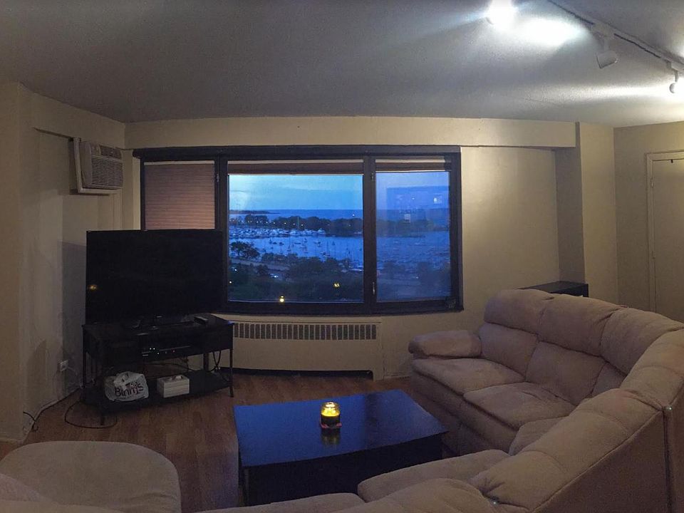 1st image of 3100 N Lake Shore Dr APT 1113