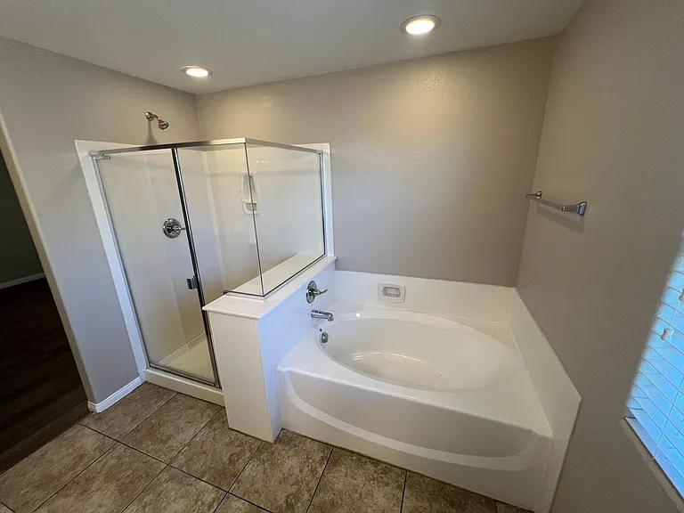 10626 Shiny Skies Dr — Photo 31