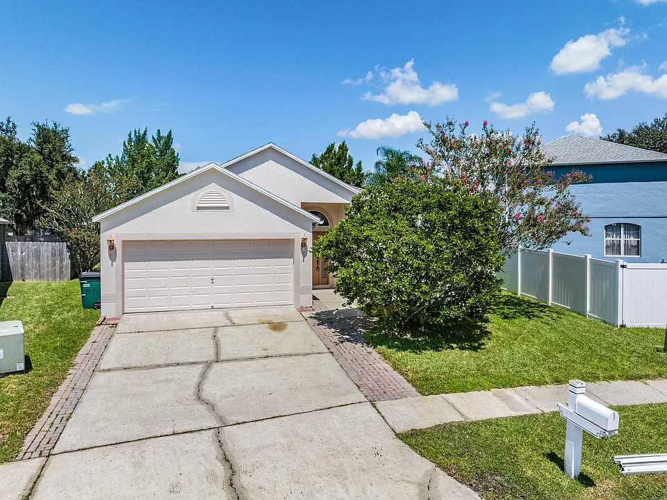 24907 Mary Beth Ct