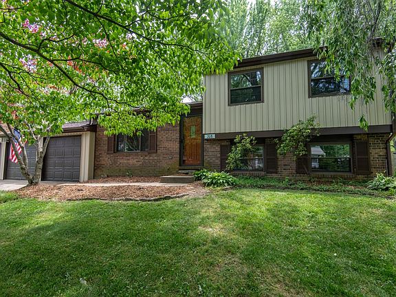 4th image of 208 Deer Creek Dr