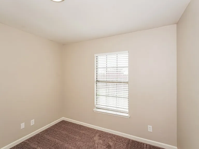 232 Sunset Dr — Photo 13