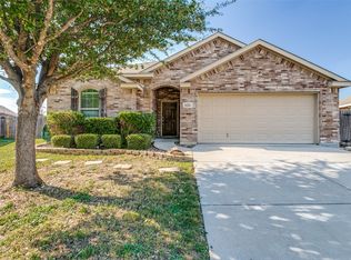 11204 Beechgrove Ct, Fort Worth, TX 76140
